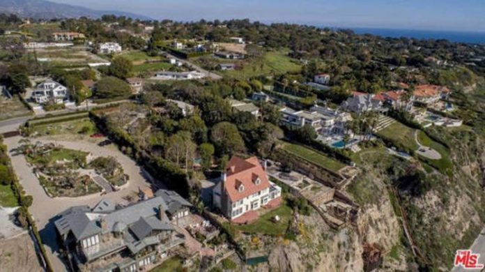 Anthony Hopkins: vende una mansión en Malibu por 10.8 millones 3