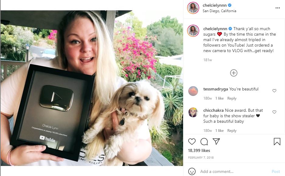 Chelcie Lynn Wiki: biografía, patrimonio, profesión, edad, esposo, familia, estilo de vida y más 24 Chelcie Lynn obtuvo el botón plateado de youtube