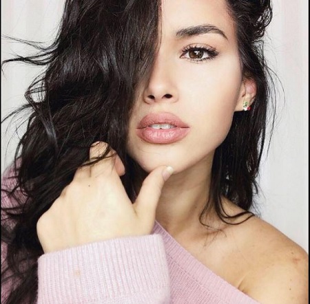 Edilsy Vargas Wiki | Altura, edad, novio, familia, biografía y más 8 Edilsy Vargas es una actriz emergente en India.