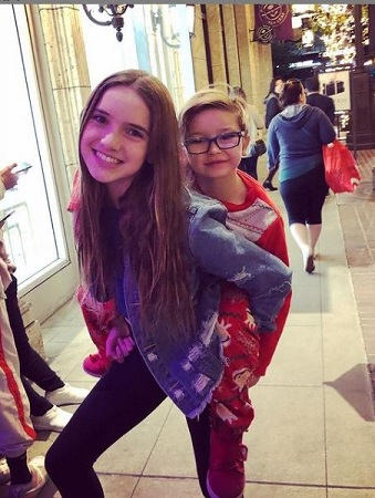 Ryder Allen Wiki, altura, edad, familia, películas, biografía y más 16 Ryder Allen con su mejor amiga Joelle Better