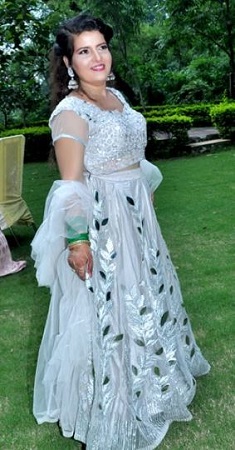 Kanchan Sharma (La esposa de Sandeep Nahar) Wiki, Años, Niños, Familia, Biografía y más 10 Altura de Kanchan Sharma