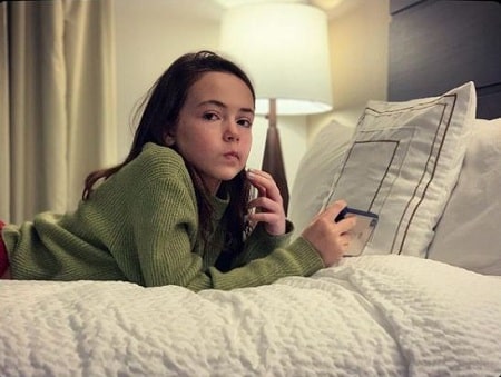 Wiki, edad, altura, familia, películas, biografía y más 26 Hala Finley jugando entre nosotros