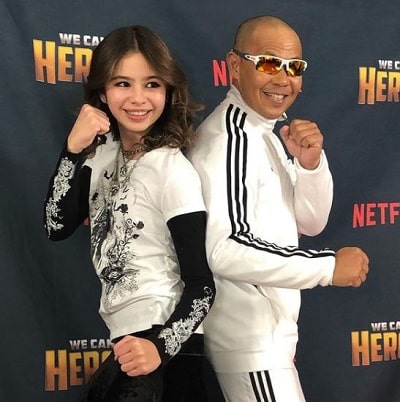 Lotus Blossom (actriz) Wiki, edad, altura, familia, películas, biografía y más 8 El padre de Lotus Blossom, Ernie Reyes Jr, es un héroe de acción.
