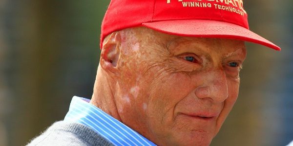 Niki Lauda Altura, peso, edad, esposa, biografía, hijos, familia y más