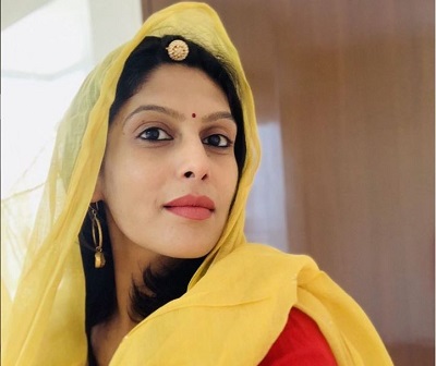 Palki Sharma Upadhyay Wiki, Años, Marido, Patrimonio neto, Biografía, Familia y más 8 Palki Sharma Upadhyay Vida temprana, padres y hermanos
