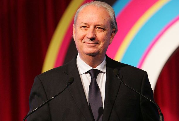 Michael Nesmith Edad, patrimonio neto: esposa, hijos, peso, Bio-Wiki 1 Edad de Michael Nesmith